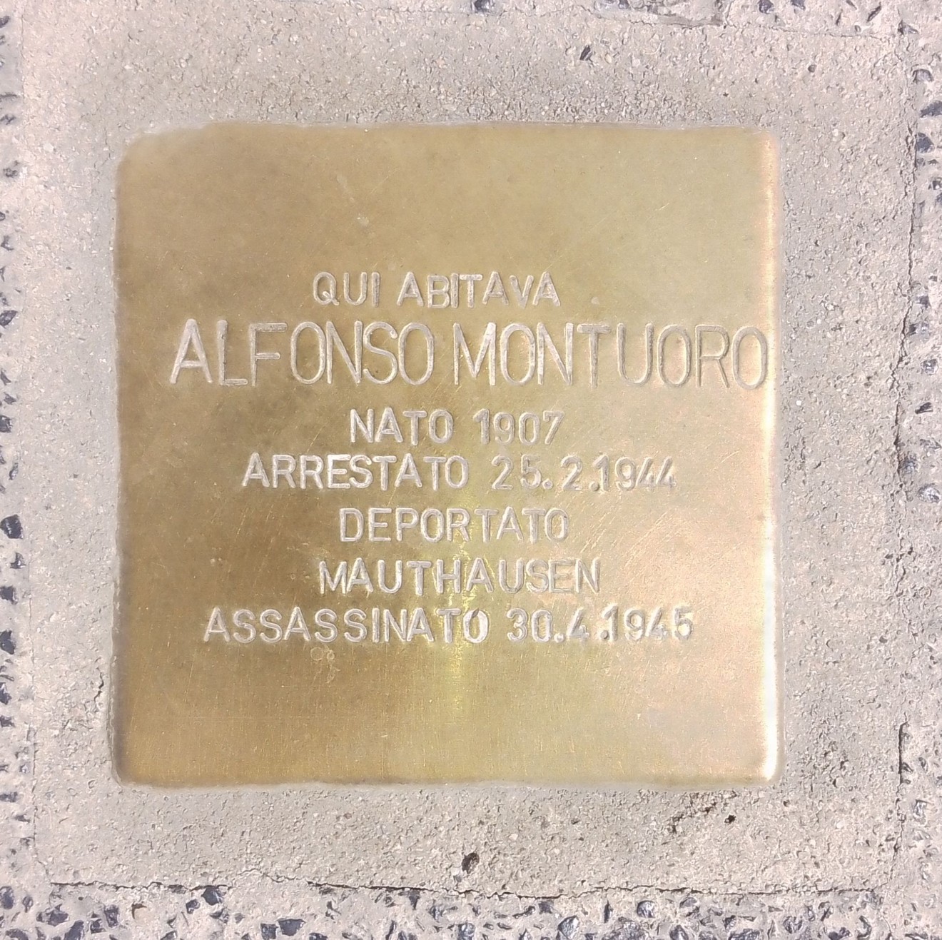Pietra d'inciampo a Montuoro, Comune di Milano (MI), foto 1