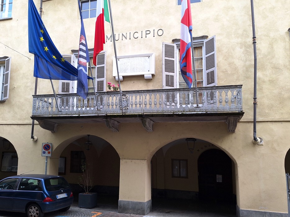 Lapide ai caduti per la libertà, Comune di Rivarolo Canavese (TO), foto 3