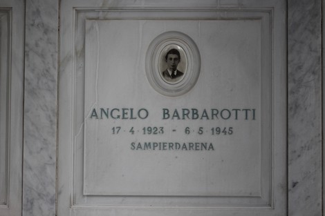 Sacrario dei partigiani di Torbella, commemorazione con nome e foto di Angelo Barbarotti, martire della Resistenza.