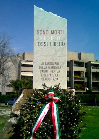 Cippo commemorativo dedicato ai partigiani della Maremma caduti per la libertà e la democrazia.