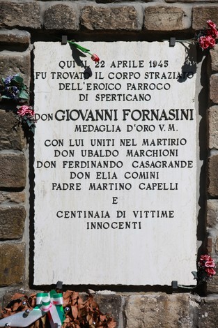 Monumento commemorativo a Giovanni Fornasini e vittime del martirio a Spezzano.