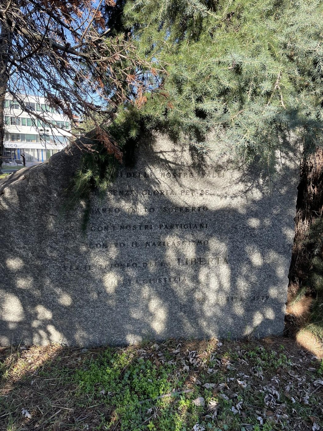 Monumento ai partigiani, commemorazione della lotta per la libertà e la resistenza nella Seconda Guerra Mondiale.