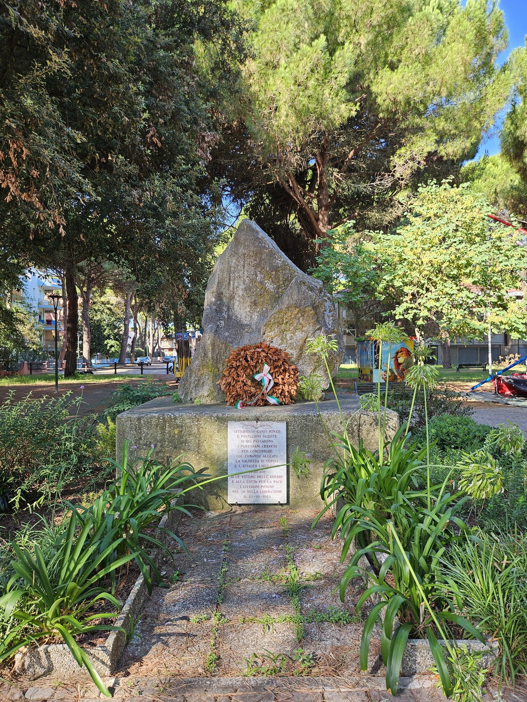 Monumento ai partigiani cervesi, Comune di Cervia (RA), foto 1