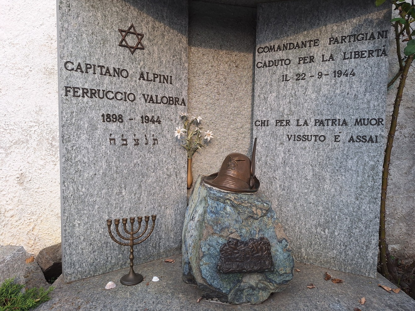 Sepolcro di Valobra, Comune di Carmagnola (TO), foto 1