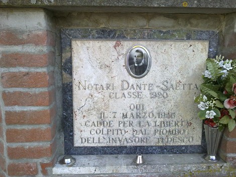 Lapide commemorativa di Dante Notari, caduto per la libertà il 7 marzo 1945.
