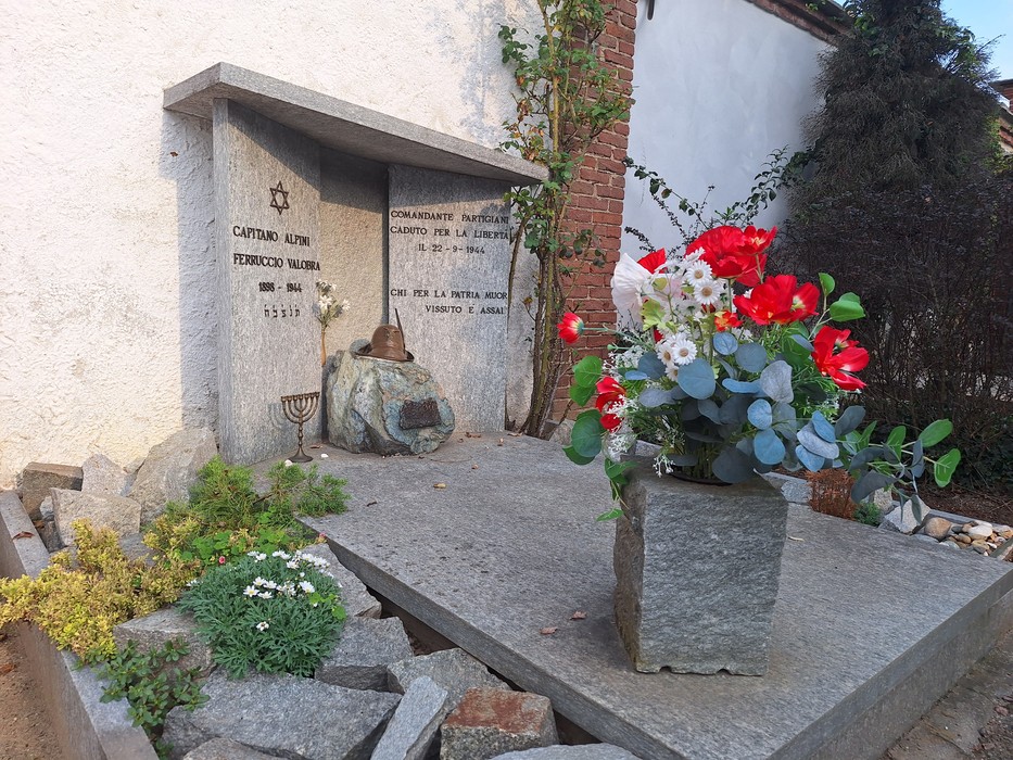 Sepolcro di Valobra, Comune di Carmagnola (TO), foto 3