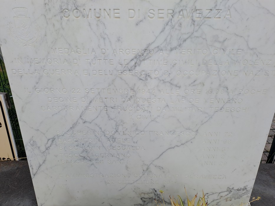 Monumento per la strage del Ranocchiaio, Comune di Seravezza (LU), foto 3