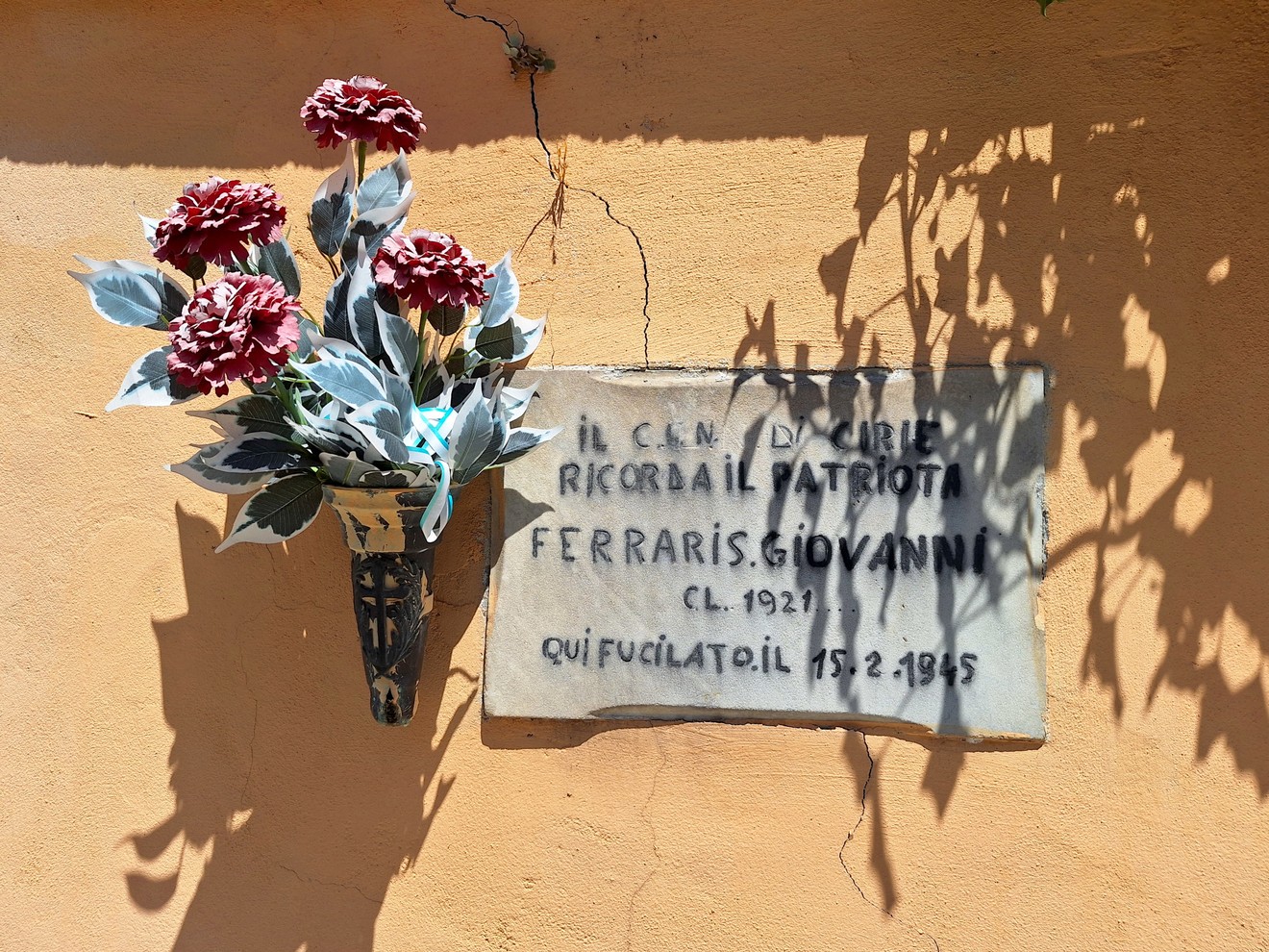 Lapide a Ferraris, Comune di Ciriè (TO), foto 1