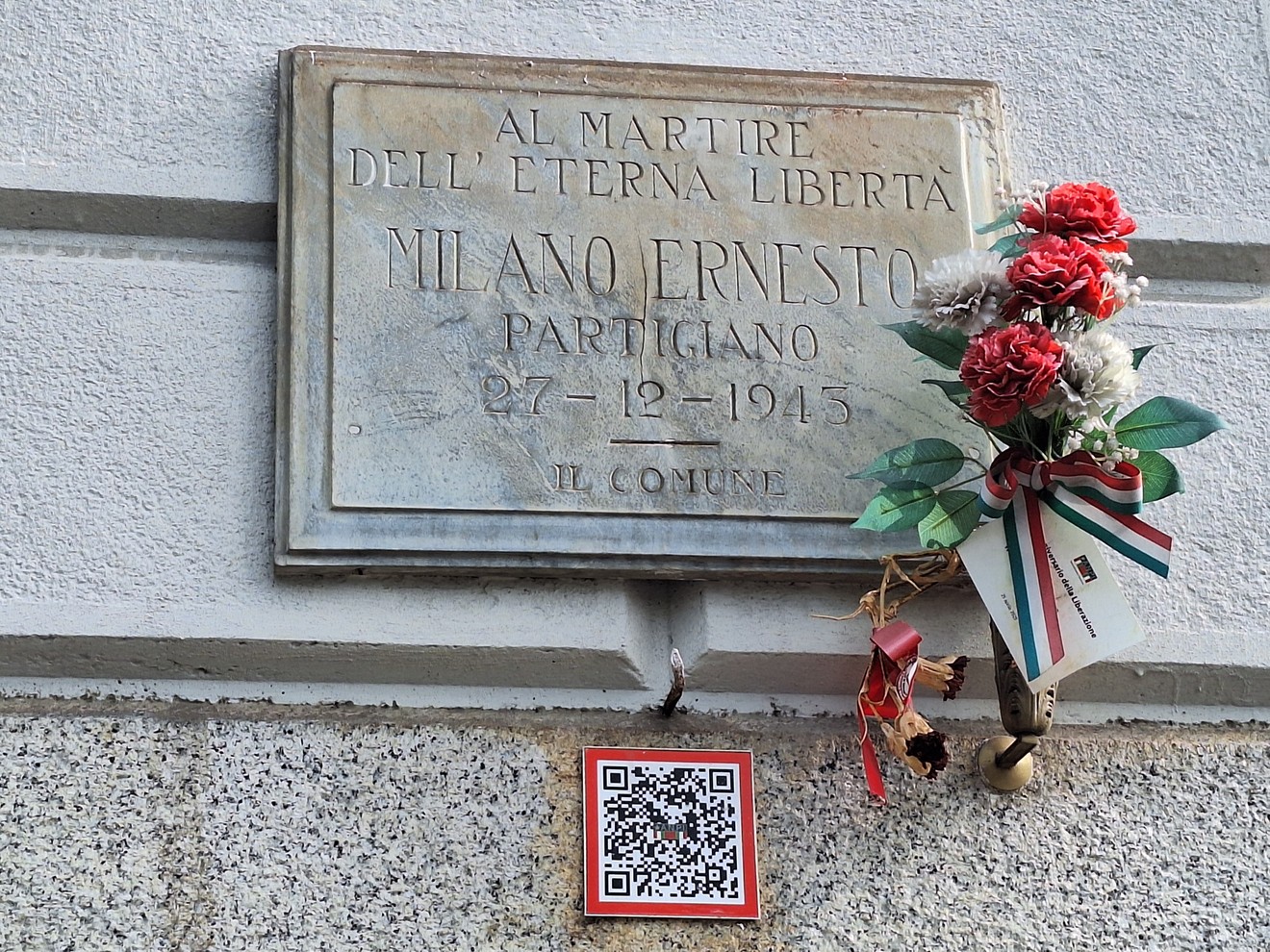 Lapide a Milano, Comune di Torino (TO), foto 1