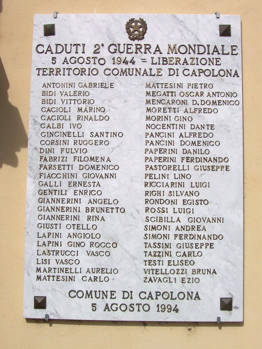 Lapide commemorativa dedicata ai caduti della Seconda Guerra Mondiale nel comune di Capolona.
