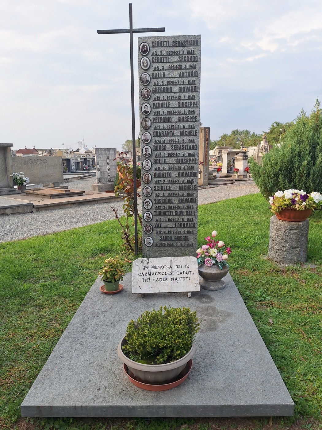 Monumento ai caduti, Comune di Carmagnola (TO), foto 1
