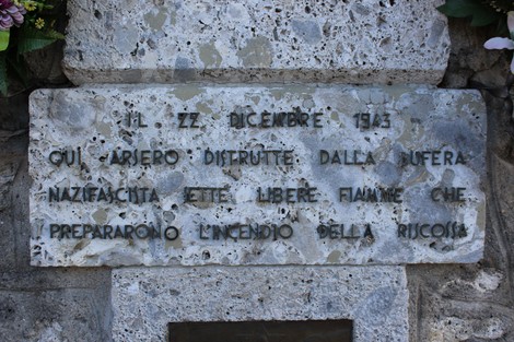 Monumento ai Tredici Martiri, commemorazione dedicata a coloro che hanno sofferto durante la guerra.