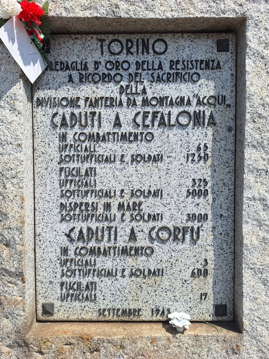 Cippo ai caduti di Cefalonia e Corfù, Comune di Torino (TO), foto 2