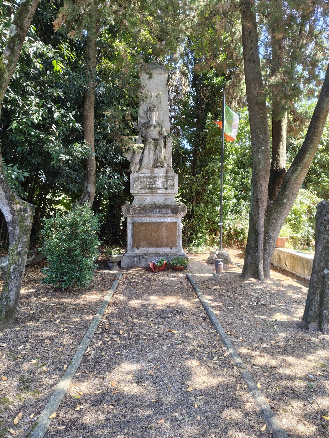 Monumento ai caduti di Castell'Anselmo, Comune di Collesalvetti (LI), foto 1