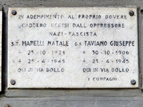 Lapide commemorativa dedicata ai caduti Mapelli Natale e Taviano Giuseppe, vittime del regime nazifascista.