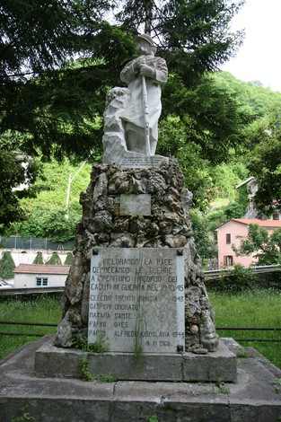 Monumento ai caduti di Mulina, commemorazione delle vittime della guerra 1940-1945.