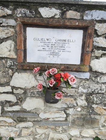 Lapide a Ghiandelli, Comune di Rignano sull'Arno (FI), foto 3