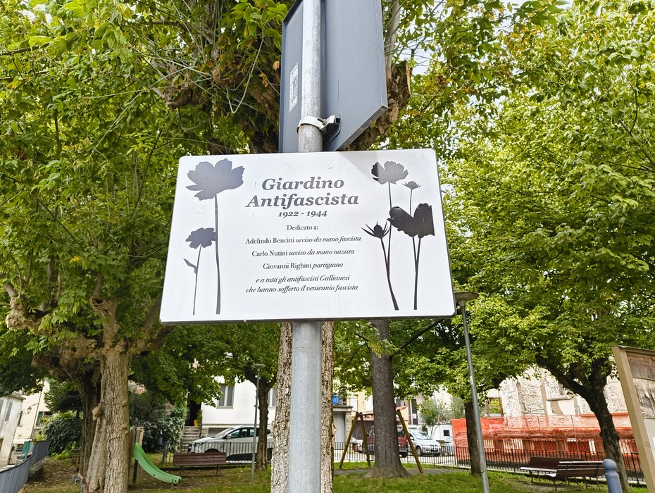 Giardino Antifascista: un luogo dedicato alla memoria della resistenza contro il fascismo, con natura e storia.
