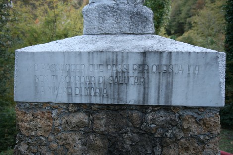 Monumento commemorativo dell'eccidio di Sant'Anna di Stazzema, in memoria delle vittime.