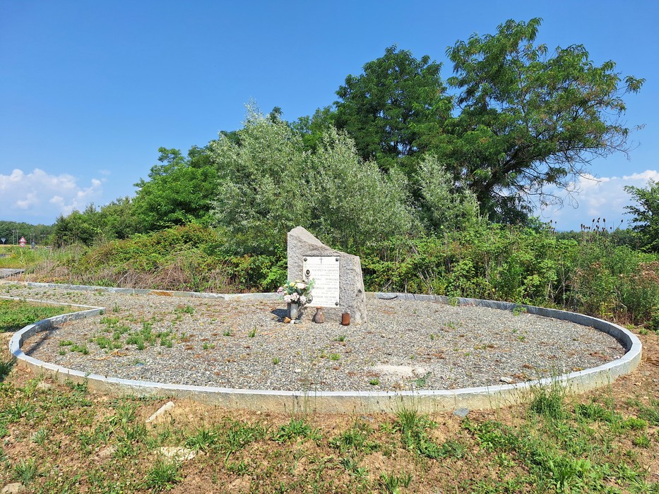 Cippo ai caduti per la liberazione, Comune di San Francesco al Campo (TO), foto 4
