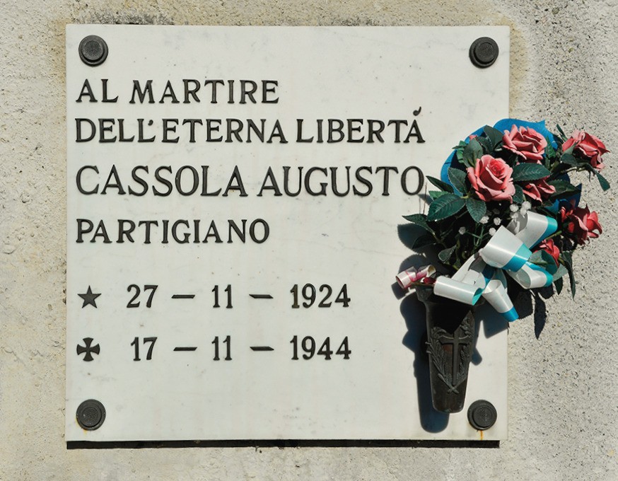 Lapide a Cassola, Comune di Corio (TO), foto 1