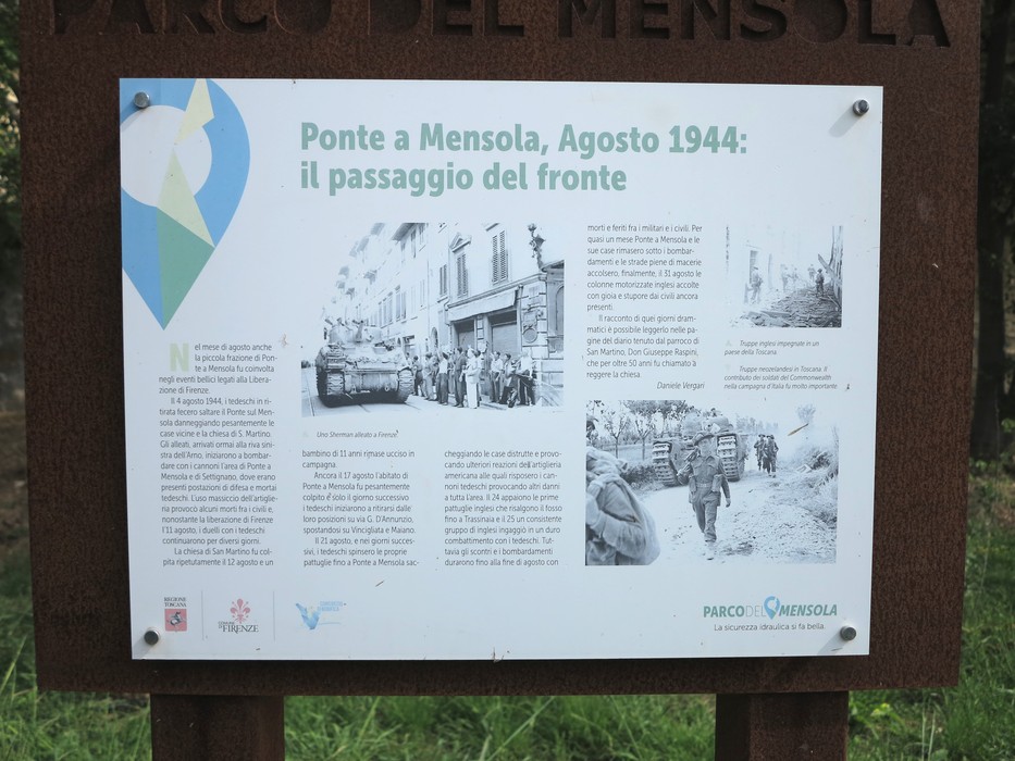 Tabella informativa sul Ponte a Mensola, storico passaggio del fronte durante la Seconda Guerra Mondiale.