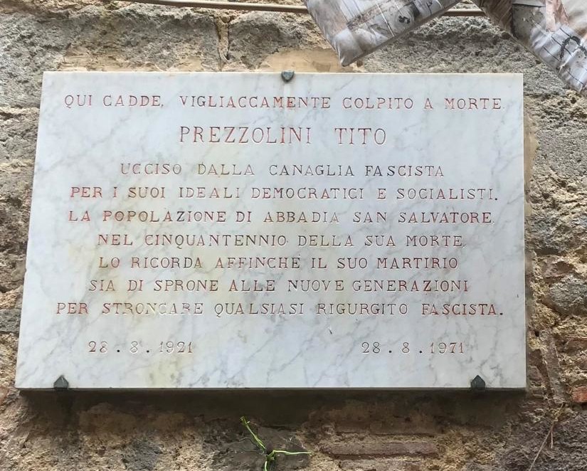 Lapide commemorativa di Tito Prezzolini, martire antifascista, ad Abbadia San Salvatore.