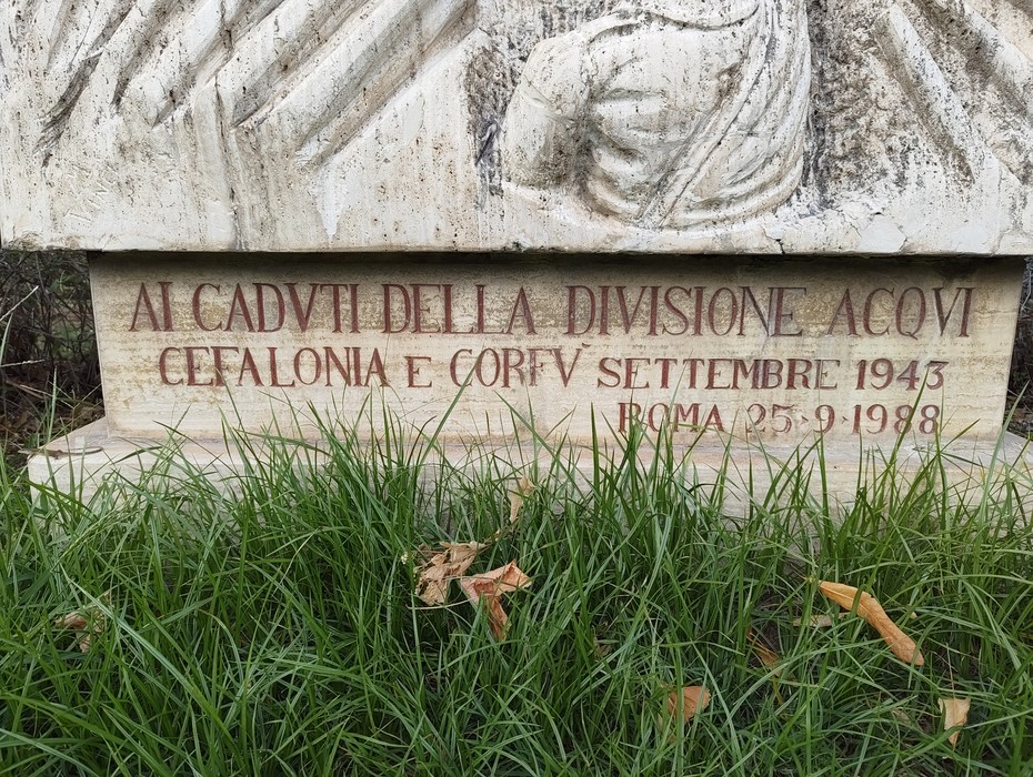 Monumento ai caduti della Divisione Acqui, Comune di Roma (RM), foto 2
