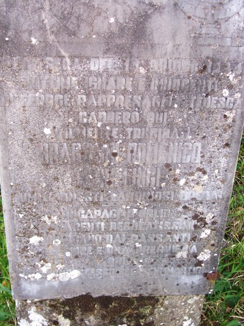 Cippo commemorativo a Bragagni e Veri, simbolo di memoria storica e riconoscimento.
