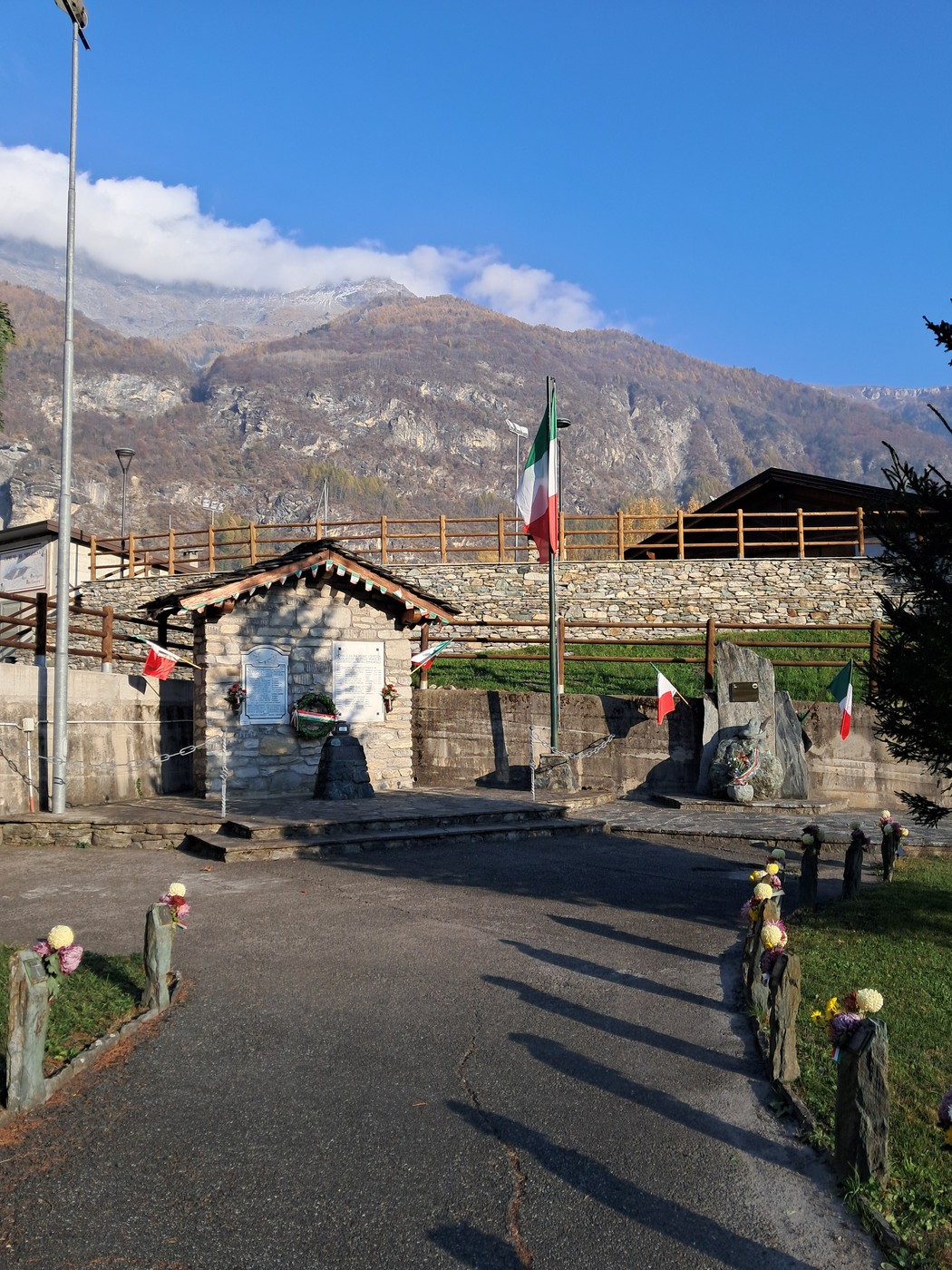 Lapide ai caduti, Comune di Novalesa (TO), foto 1