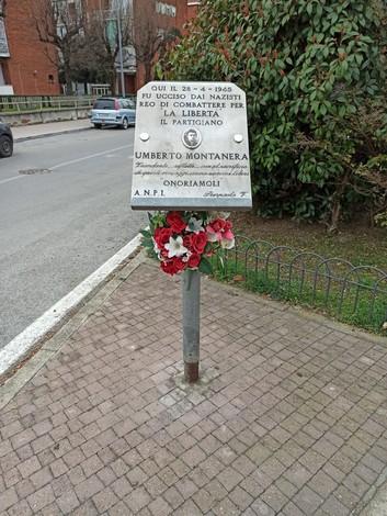 Lapide a Montanera, Comune di Moncalieri (TO), foto 1