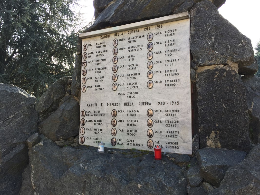 Monumento commemorativo ai Caduti di Copiano, dedicato ai soldati delle guerre 1915-1918 e 1940-1945.