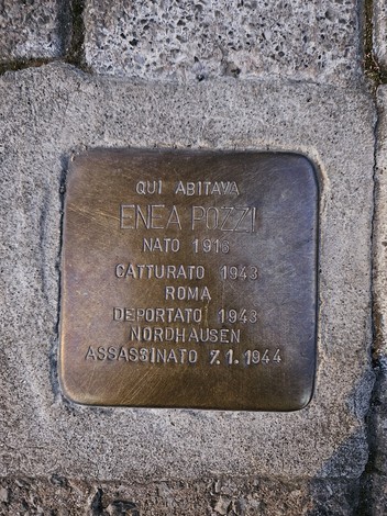 Pietra d'inciampo a Pozzi, Comune di Cavriago (RE), foto 1