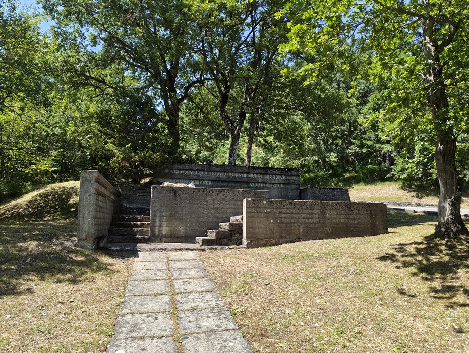 Monumento alla brigata Giustizia e Libertà, Comune di Gaggio Montano (BO), foto 2