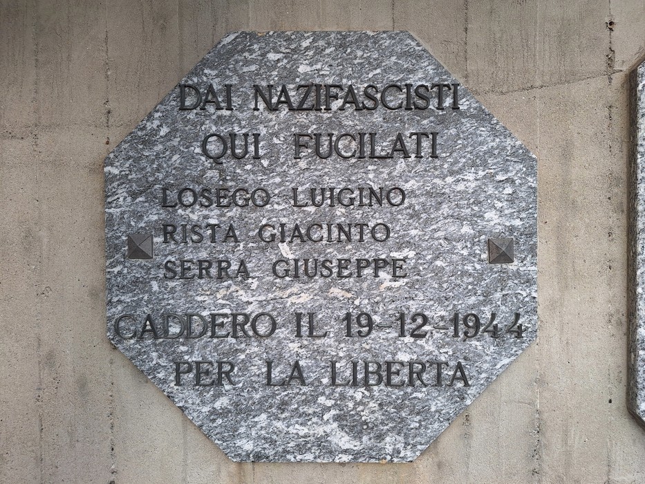 Lapidi ai Caduti di Arè, Comune di Caluso (TO), foto 4