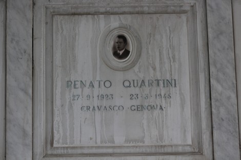 Monumento commemorativo a Renato Quartini, partigiano, situato nel Sacrario dei partigiani di Torbella.