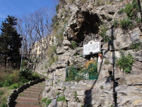 Lapide ai caduti per la Libertà di San Marcellino, Comune di Genova (GE), foto 3