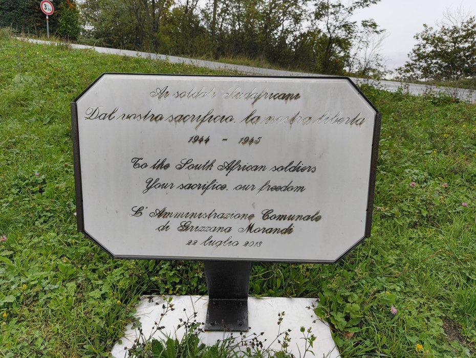 Monumento ai soldati sudafricani, dedicato al loro sacrificio per la libertà (1944-1945).