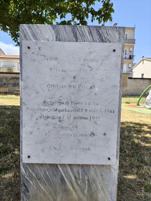 Cippo a Niccolai, Comune di Empoli (FI), foto 2