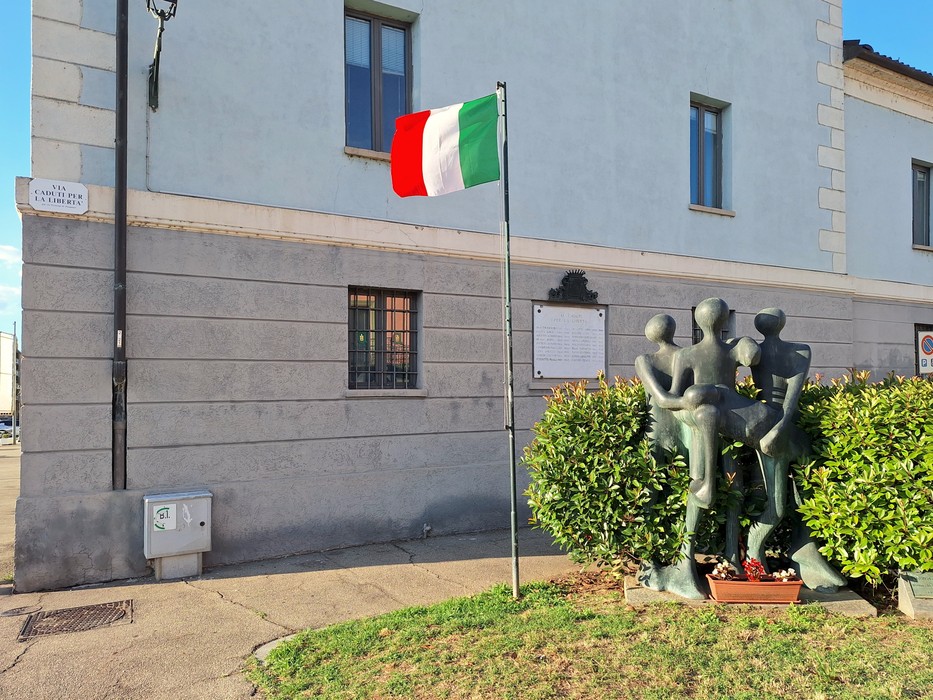 Monumento ai Caduti per la Libertà, Comune di Chivasso (TO), foto 3