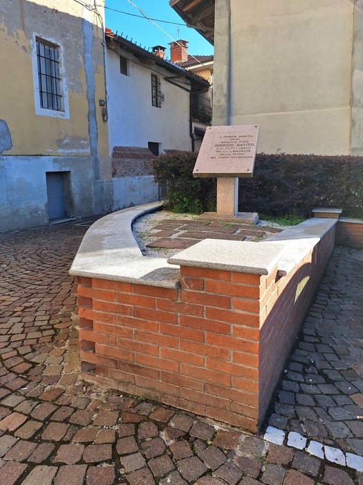 Monumento a Davito, Comune di San Giorgio Canavese (TO), foto 2
