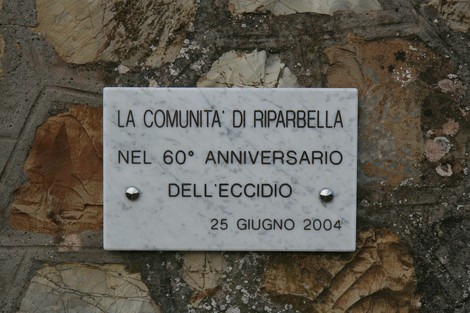 Monumento in memoria delle vittime, dedicato al 60° anniversario dell'eccidio a Riparbella.
