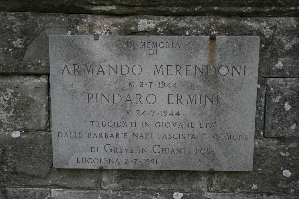 Monumento commemorativo dedicato a Armando Merendoni e Pindaro Ermini, vittime del nazifascismo a Greve in Chianti.