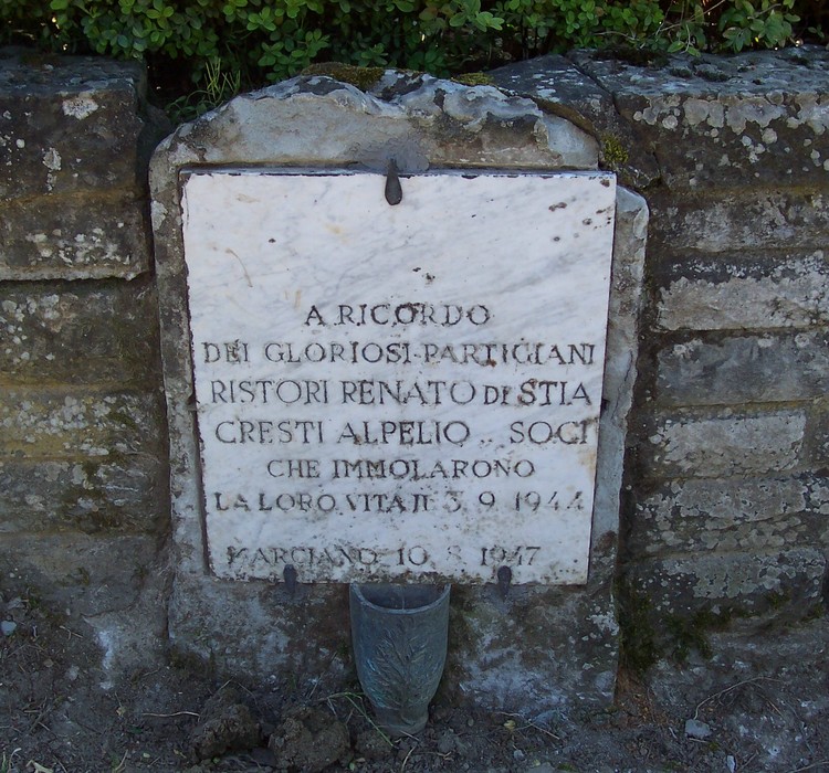 Monumento commemorativo a Crespi e Ristori, dedicato ai valorosi partigiani caduti nella Resistenza.