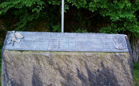 Area monumentale ai Caduti di Partina, dedicata ai sacrifici degli eroi locali in guerra.