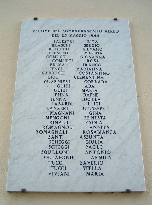 Lapidi commemorative delle vittime del bombardamento aereo del 25 maggio 1944 al Poggio.