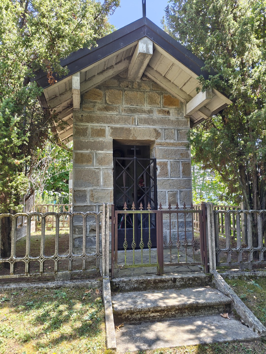 Sacrario di Cason dell'Alta, Comune di Gaggio Montano (BO), foto 1