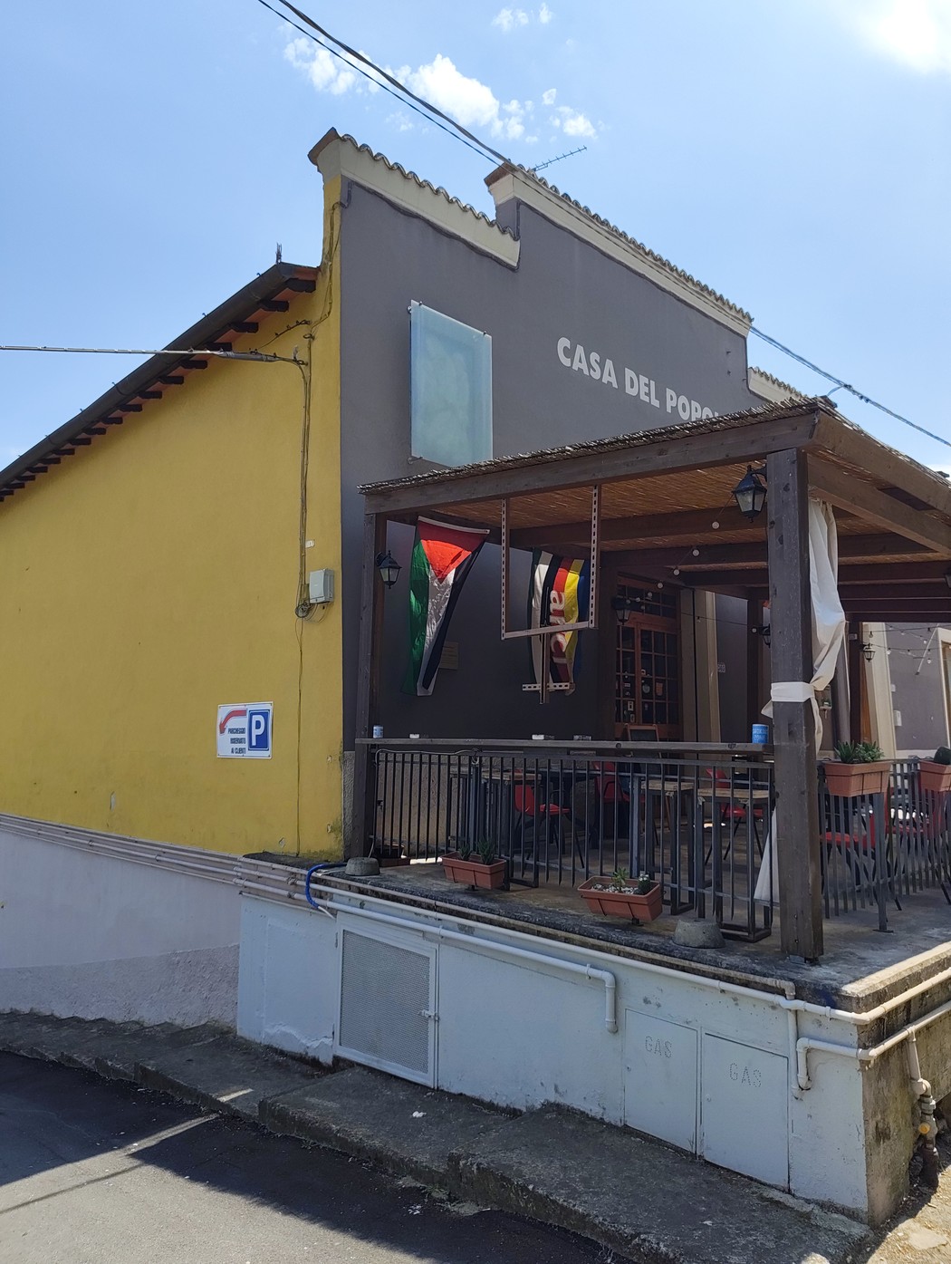 Altorilievo Per non dimenticare, Comune di Empoli (FI), foto 1