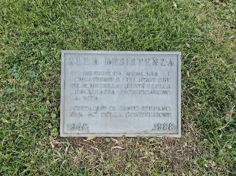 Monumento alla Resistenza, dedicato ai combattenti e ai patrioti per la libertà e la dignità della vita.