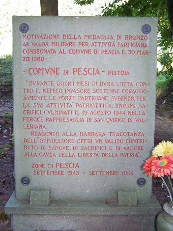 Cippo di San Quirico: monumento a sostegno dei partigiani e della resistenza, situato a Pescia.